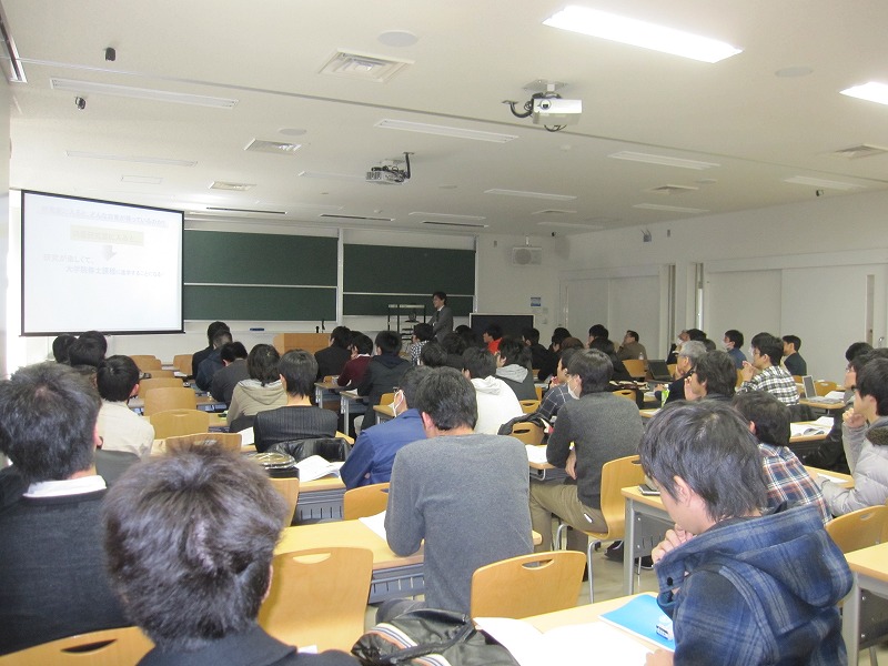 浜屋准教授の講演の様子